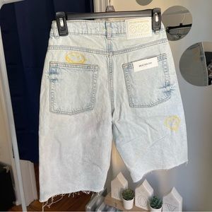 Zara smiley world skater shorts